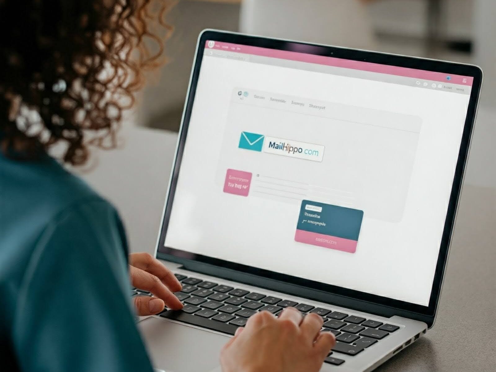 Healthcare professional uses MailHippo HIPAA-compliant email provider