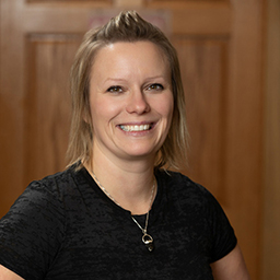 Laura Chrast