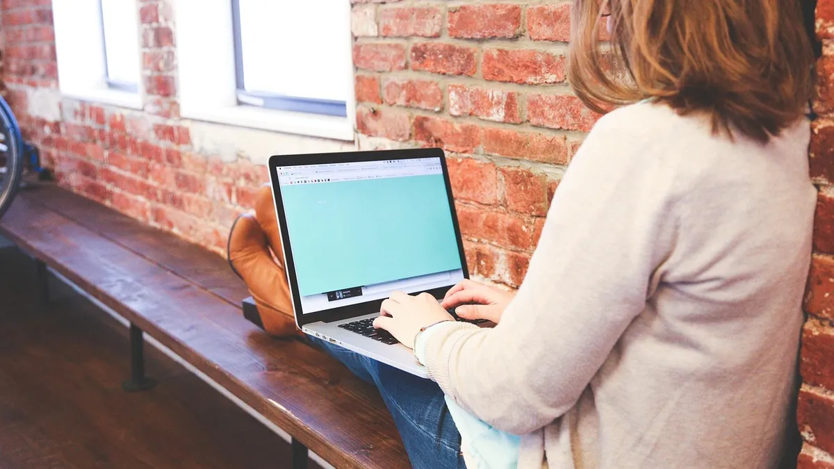 how to encrypt an email in article illustration one